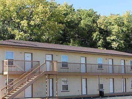 Golden Wheat Budget Host Inn Junction City Exterior foto